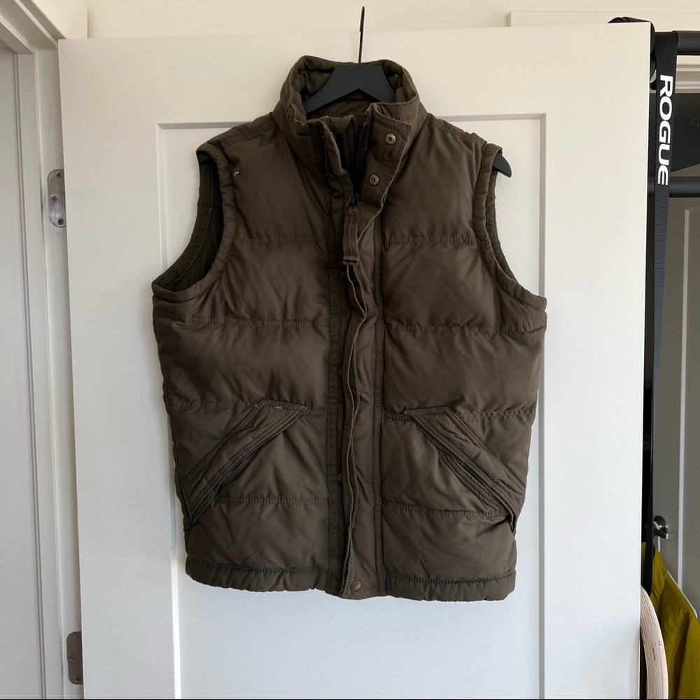 Abercrombie & Fitch Summit Rock Vest, Size Medium, Down/Polyester Vest, Olive